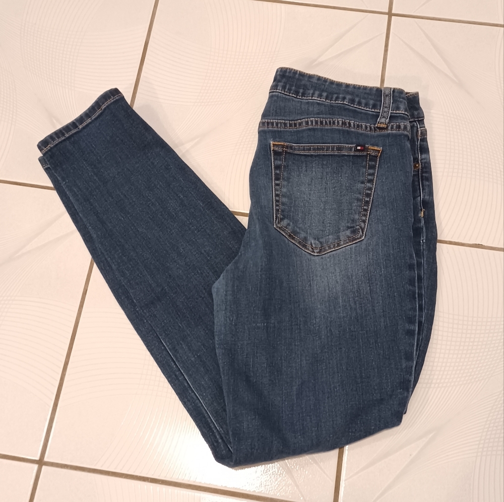 4/$80 Tommy Skinny Jeans - Size 8R